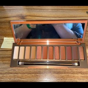 Urban Decay Naked Heat Palette